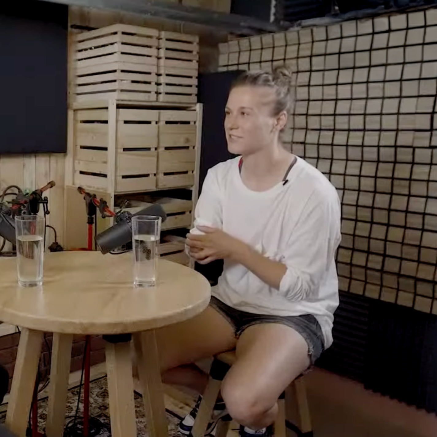 Natalia Partyka podczas nagrania podcastu